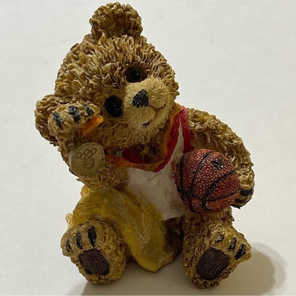 Cute Resin Olympic Medal USA Basketball Bear #23 Figurine - Picture 12 of 12